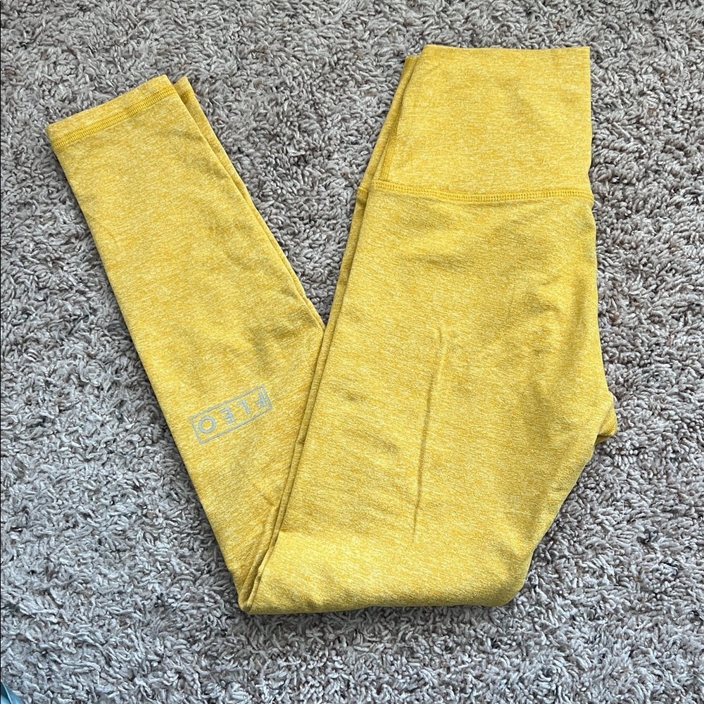 Fleo sz S El Toro 25” Mango Mojito Bounce fabric